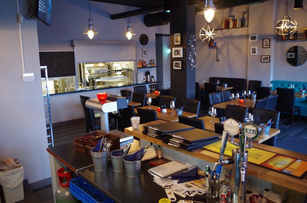 Vandrarhem Spoton & Sportsbar